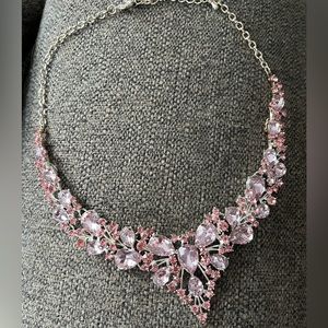 Elegant statement, necklace
